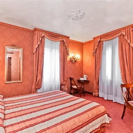 American-dinesen Отель 4*