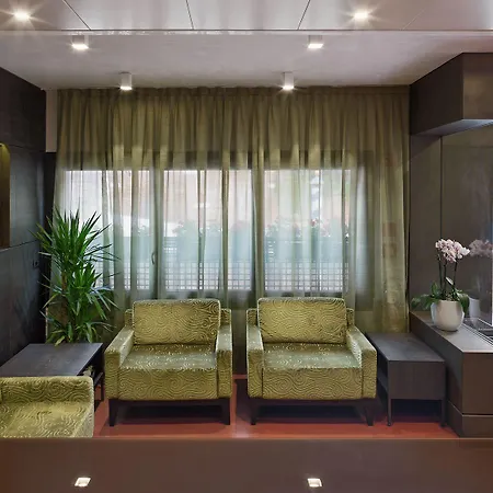 American-dinesen Hotel