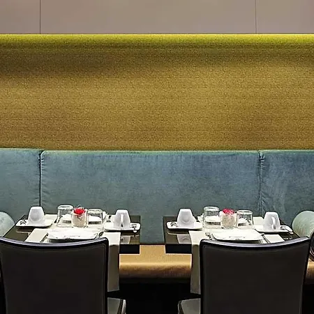 American-dinesen 4* البندقية
