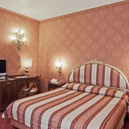 American-dinesen Венеция