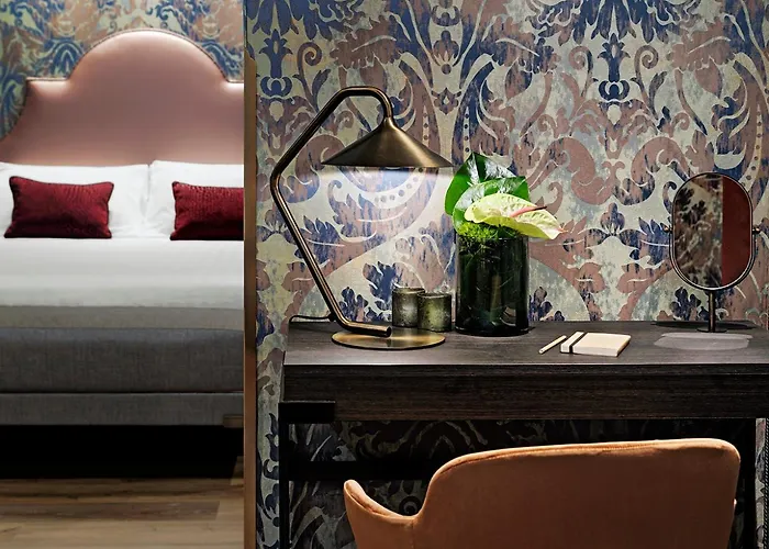 American-dinesen Hotel