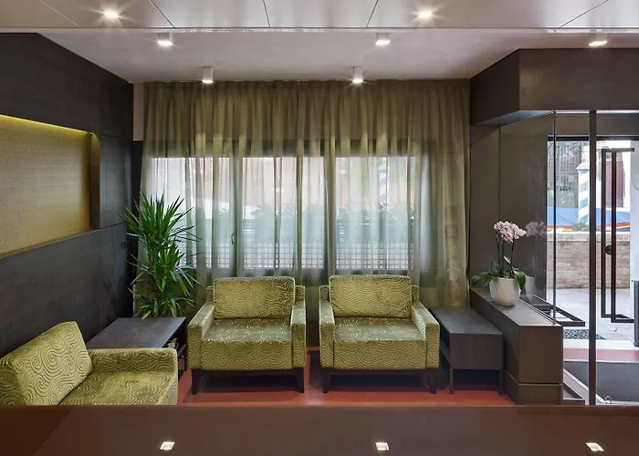 American-dinesen Hotel