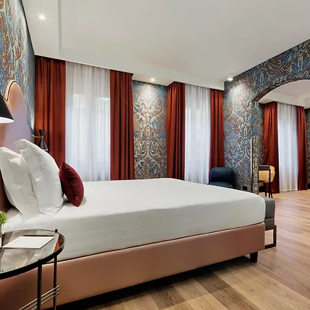 American-dinesen Otel 4*