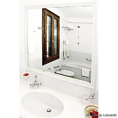 American-dinesen Hotell